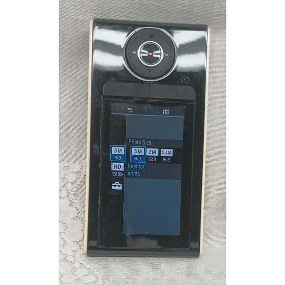 Sony Bloggie MHS-FS1 (4 GB) Hard Drive Camcorder Mobile HD Snap Camera Tested - Picture 5 of 11